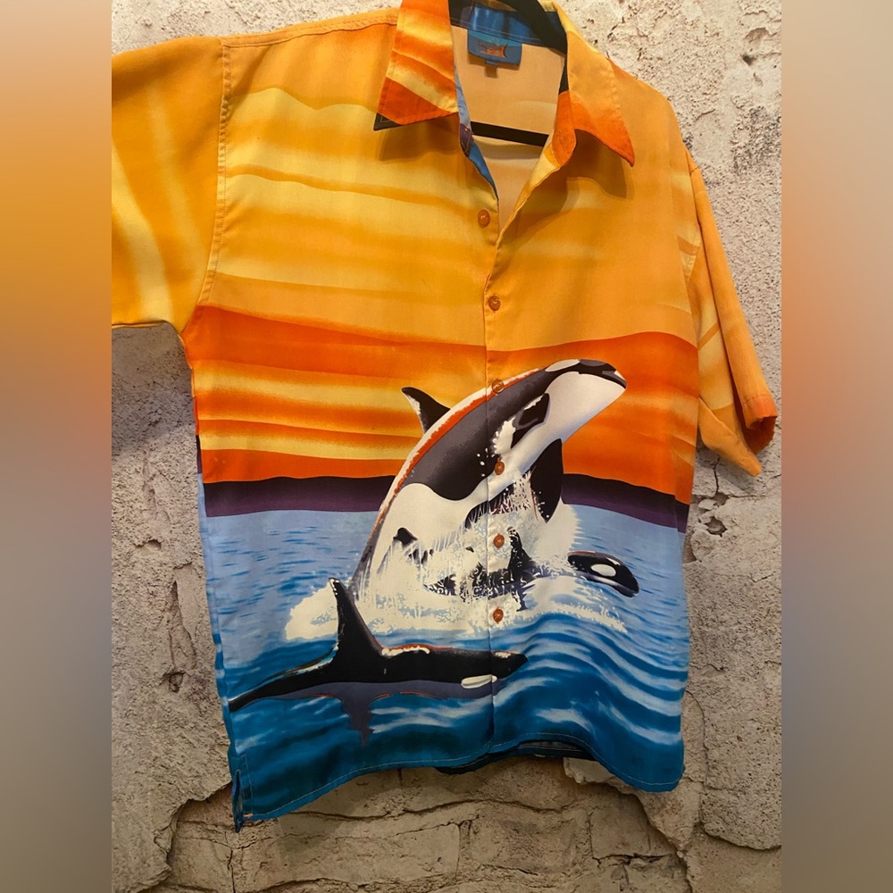 Deep Water Retro Polyester/Silk Whale Shirt